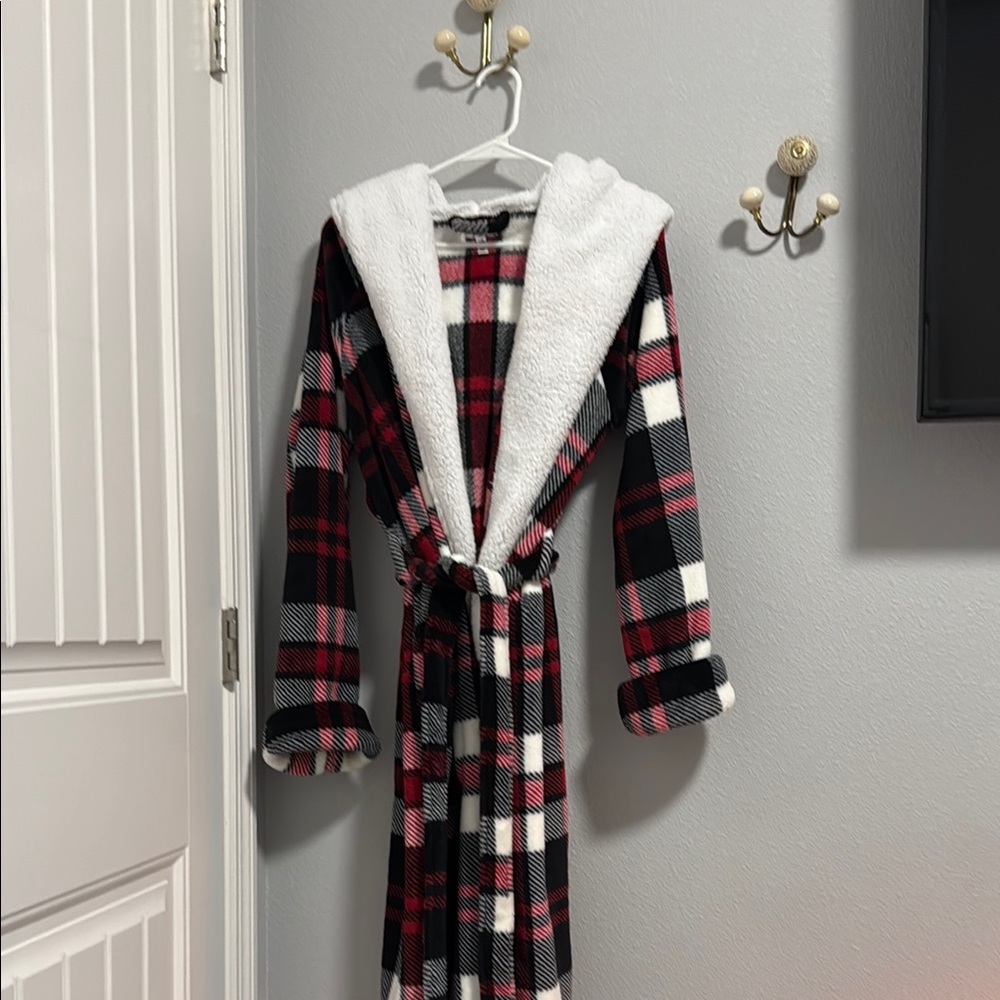 Vera Bradley Cozy Hooded Plaid Robe with Belt